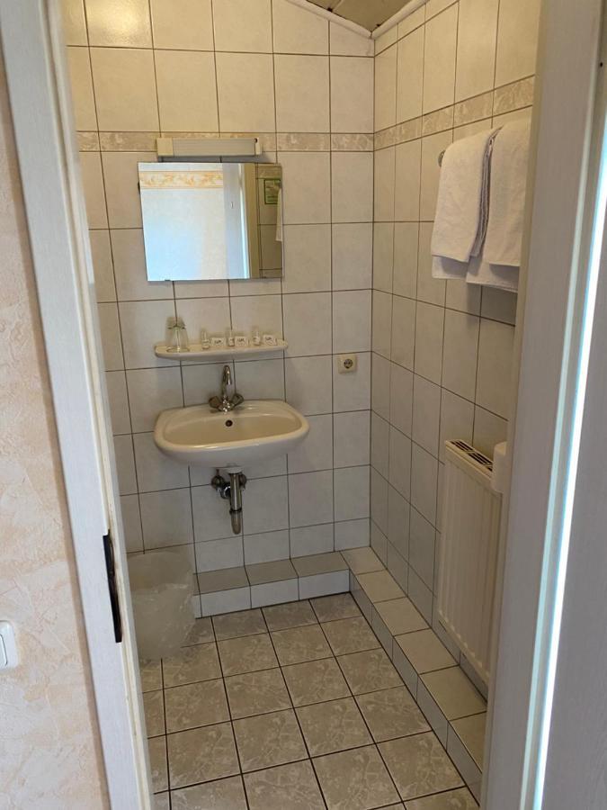 Hotel Restaurant Lenhsen Elmpt Exteriör bild