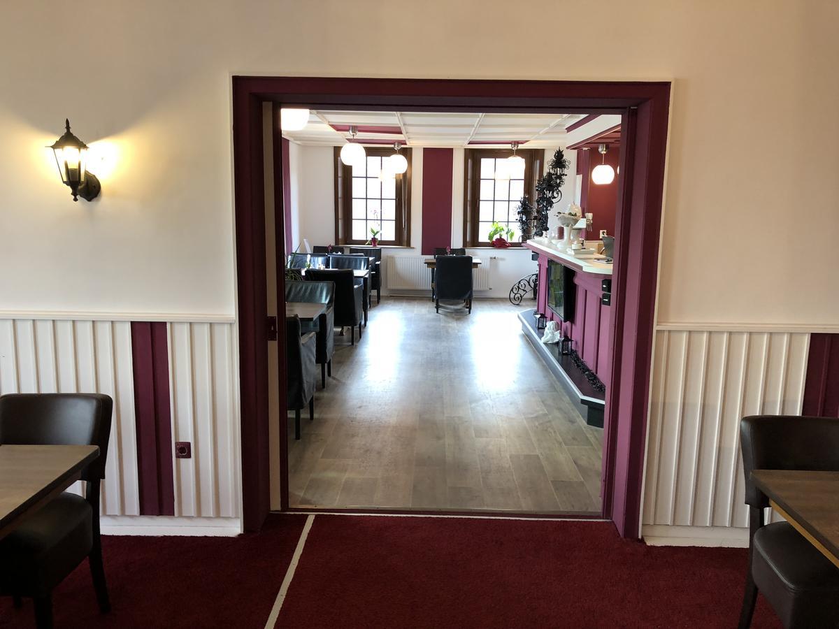 Hotel Restaurant Lenhsen Elmpt Exteriör bild