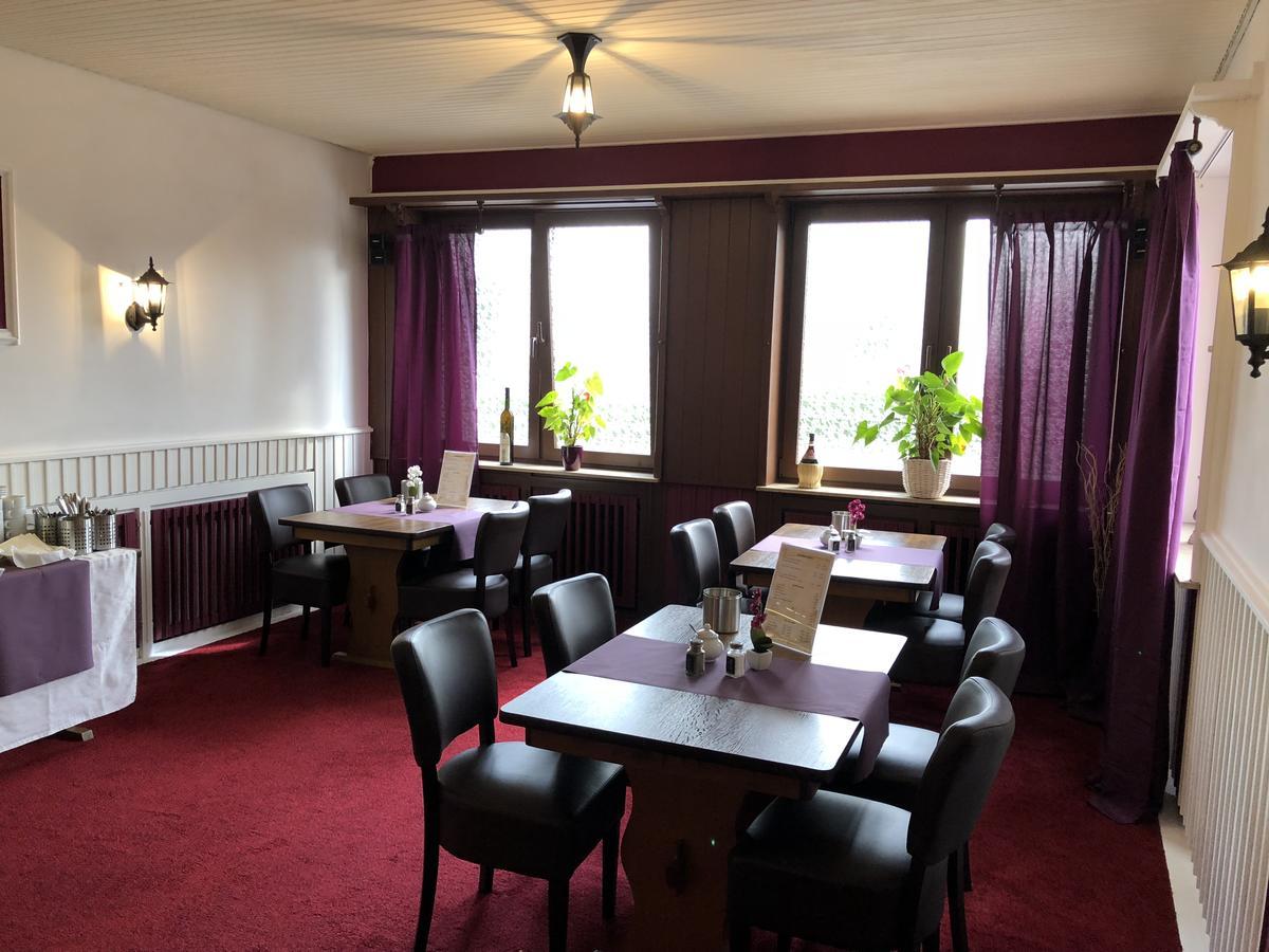 Hotel Restaurant Lenhsen Elmpt Exteriör bild